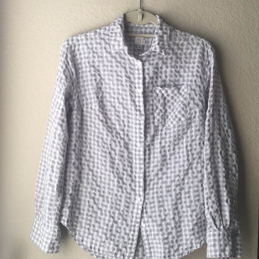 Women’s gingham button up shirt small